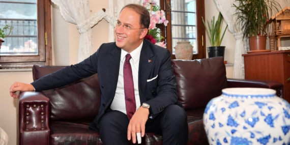 Trabzon’dan Beylikdüzü Belediye Başkanı Mehmet Murat Çalık Geçti