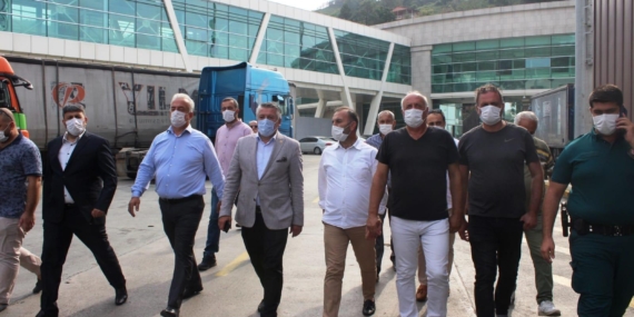 Örs Sarp Sınır Kapısı'nda 9 Örs Sarp Sınır Kapısı’nda