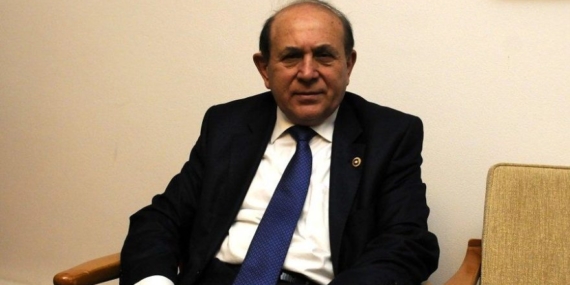 Burhan Kuzu Covid-19 Sebebiyle Hayatını Kaybetti