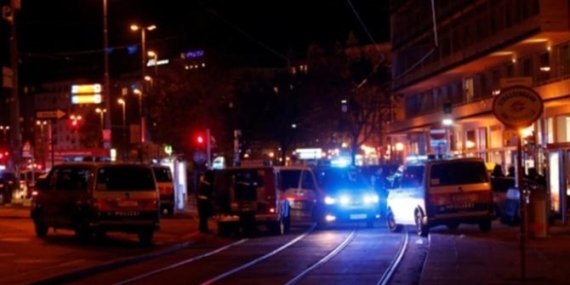 Viyana’da Sinagoga Silahlı Saldırı