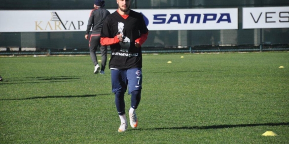 Hekimoğlu Trabzon duygulandırdı! Özkan Sümer’i unutmadı…