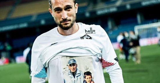 Yusuf Yazıcı, Fransa’da ayın oyuncusu seçildi !