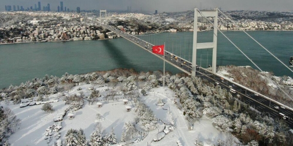 Prof. Dr. Doğan Yaşar uyardı: ”İstanbul Boğazı donacak karşı kıtaya yürüyerek geçilecek !”