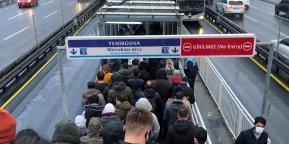 Çaresiz İnsanların Koronaya Dönüşü !