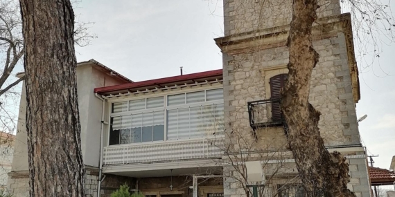 TCDD Bürokratı, 131 Yıllık Binaya Kaçak PVC Doğrama Yaptırdı 12 TCDD Bürokratı, 131 Yıllık Binaya Kaçak PVC Doğrama Yaptırdı