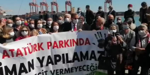 Mersin'de Liman Projesine Tepki : ''Atatürk Parkımızın Katledilmesine İzin Vermeyeceğiz'' 9 Mersin’de Liman Projesine Tepki : ”Atatürk Parkımızın Katledilmesine İzin Vermeyeceğiz”
