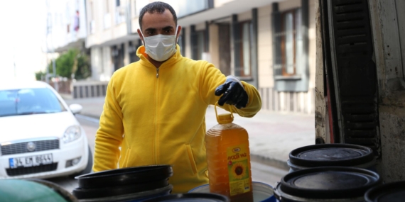 Küçükcekmece'de Atık Yağlar Geri Kazandırılıyor 1 Küçükcekmece’de Atık Yağlar Geri Kazandırılıyor