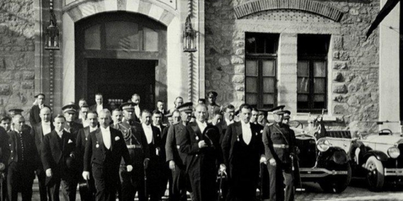 ''Devrim Yasaları Kuruluş Felsefesinin Temelidir'' 10 ”Devrim Yasaları Kuruluş Felsefesinin Temelidir”