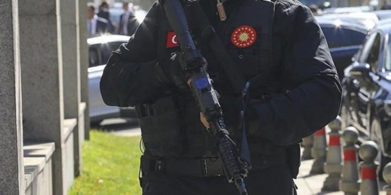 Erdoğan’ın Koruma Polisi Yaşamına Son Verdi: Cenazeme Hiçbir Rütbeli Gelmesin 10 Erdoğan’ın Koruma Polisi Yaşamına Son Verdi: Cenazeme Hiçbir Rütbeli Gelmesin