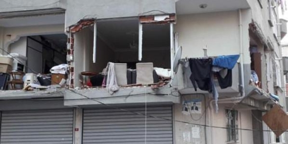 İstanbul Gaziosmanpaşa'da Bir Binada Doğalgaz Patlaması Meydana Geldi 5 İstanbul Gaziosmanpaşa’da Bir Binada Doğalgaz Patlaması Meydana Geldi