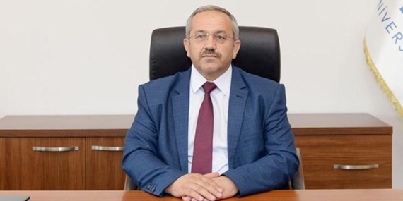 Mimarlık Fakültesi Dekanlığına İlahiyat Profesörü Atandı !