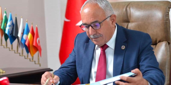 İBB’den hibe edilen 100 atın kaybolması sonrası hakkında soruşturma başlatılan  Dörtyol Belediye Başkanı MHP’den istifa etti