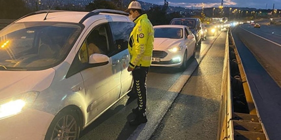 İçişleri Bakanlığı Tek Tek Açıkladı. Tam Kapanmadan Kimler Muaf Olacak?