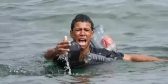 Fas’tan İspanya’ya Yüzerek Göç Polis Engeline Takıldı