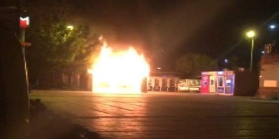 Ongun: Halk Ekmeği büfesi kimliği belirsiz kişilerce dün gece yakıldı