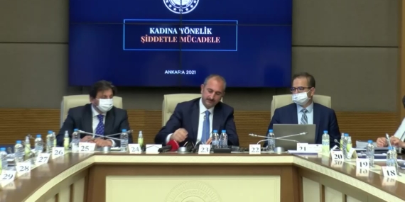 ”Kadına Şiddete Karşı Anayasa’yı Değiştirmek Dahil Her Türlü Çabayı Göstereceğiz”