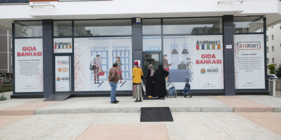 AtaMarket Gıda Bankası 516 yararlanıcıya ulaştı