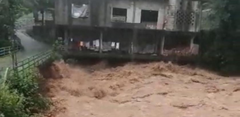 Meteoroloji'den Karadeniz'e Sel Uyarısı 60 190071