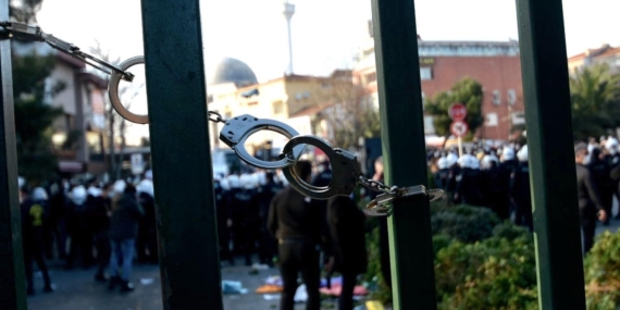 Melih Bulu'nun Boğaziçi'ndeki 194 Günü Böyle Geçti 1 Melih Bulu’nun Boğaziçi’ndeki 194 Günü Böyle Geçti