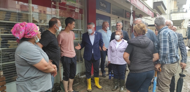 İYİ Parti Heyeti Sel Bölgesinde 62 WhatsApp Image 2021-07-24 at 08.48.13