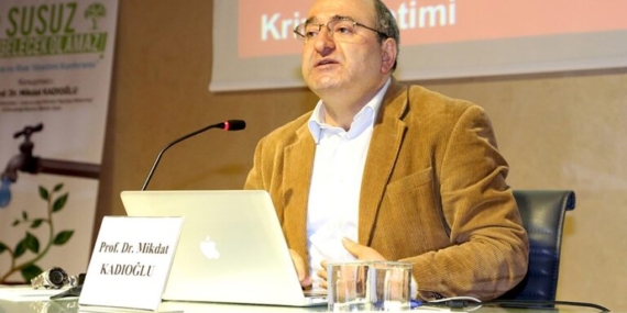 Prof. Dr. Mikdat Kadıoğlu Vira Trabzon’a konuştu: Devlet Denetimi Gerekiyor! 2 Prof. Dr. Mikdat Kadıoğlu Vira Trabzon’a konuştu: Devlet Denetimi Gerekiyor!