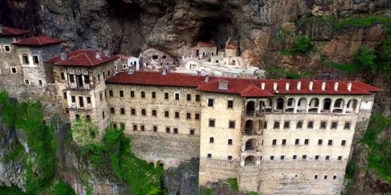 SÜMELA MANASTIRI’NIN BİTMEYEN ÇİLESİ.