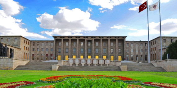 "MONTRÖ’YÜ SAVUNUYORUZ!" 1 “MONTRÖ’YÜ SAVUNUYORUZ!”