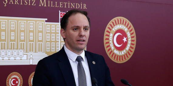 “AKP’NİN YÜZÜ,BU SAHİL YOLUNU GÖRDÜKÇE KIZARMALIDIR…”