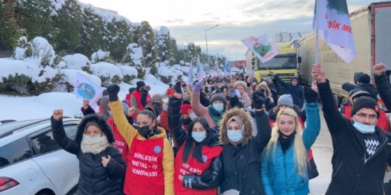 İŞÇİLERE POLİS MÜDAHALESİ.200 GÖZALTI…