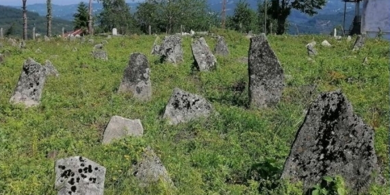 KİMSESİZ TRABZONLULAR MEZARLIĞI