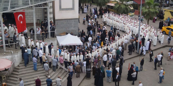 CÜBBELİ-SARIKLI VE MEHTERLİ MEZUNİYET!…