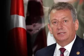 HALUK PEKŞEN,SEVENLERİNİ YASA BOĞDU. 54 HALUK PEKŞEN