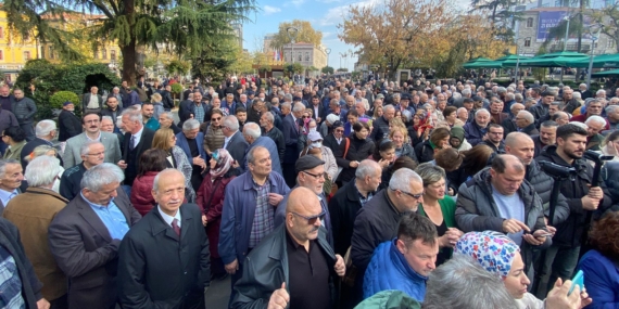 SALDIRGAN  VEKİL, TRABZON’DA PROTESTO EDİLDİ