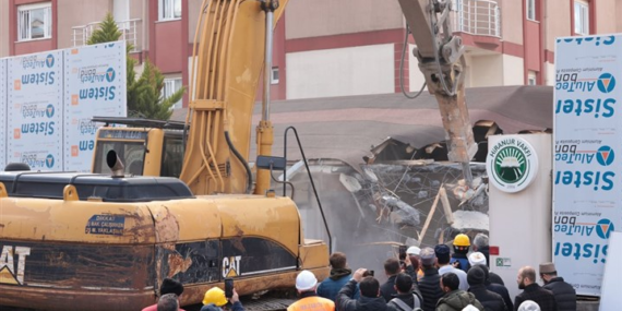 İBB, CEMAATE HATIR ETMEDİ. 6 İBB, CEMAATE HATIR ETMEDİ.