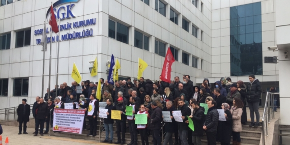 SGK ÇALIŞANLARI İSYANDA…