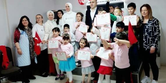 23 NİSAN, ÇOCUKLARI BULUŞTURDU