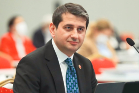 İBB İYİ PARTİ GRUBU'NDA BAŞKAN VEKİLİ İBRAHİM ÖZKAN VE 5 BELEDİYE MECLİS ÜYESİ, İSTİFA ETTİ... 5 İbrahim Özkan